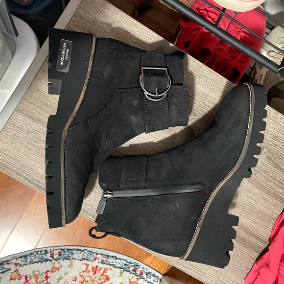 Blondo Shoes - Blondo Waterproof Suede Ankle Boots